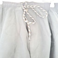 Bild von Amazon Essentials Übergrößen Drawstring Shorts für Frauen in verschiedenen FarbenSo könnte der Titel der eBay-Anzeige aussehen.