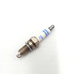 Bild von Bosch YR7DC Candele Nichel 1 candela Ignition Plugs Wear & Tear Parts Car & 