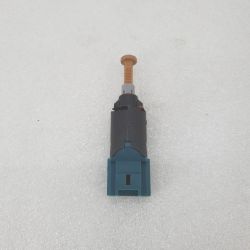 Bild von Hella 6DD 010 966 381 Bremslichtschalter 4 polig Farbe von Switches