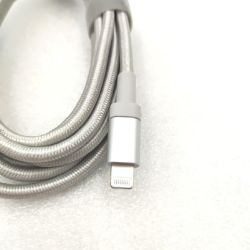 Bild von Amazon Basics Usb C Auf -- Kabel Nylon Mfi -- Einfaches Laden Und Synchronisieren Für Apple Geräte