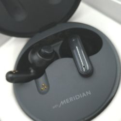 Bild von LG Electronics Tone FP5 True Wireless Bluetooth 5.2 schwarz - Ohrhörer Kopfhörer