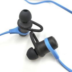 Bild von Bluetooth Fitnesskopfhörer Mikrofon blau AmazonBasics Headphones