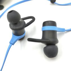 Bild von Bluetooth Fitnesskopfhörer Mikrofon blau AmazonBasics Headphones